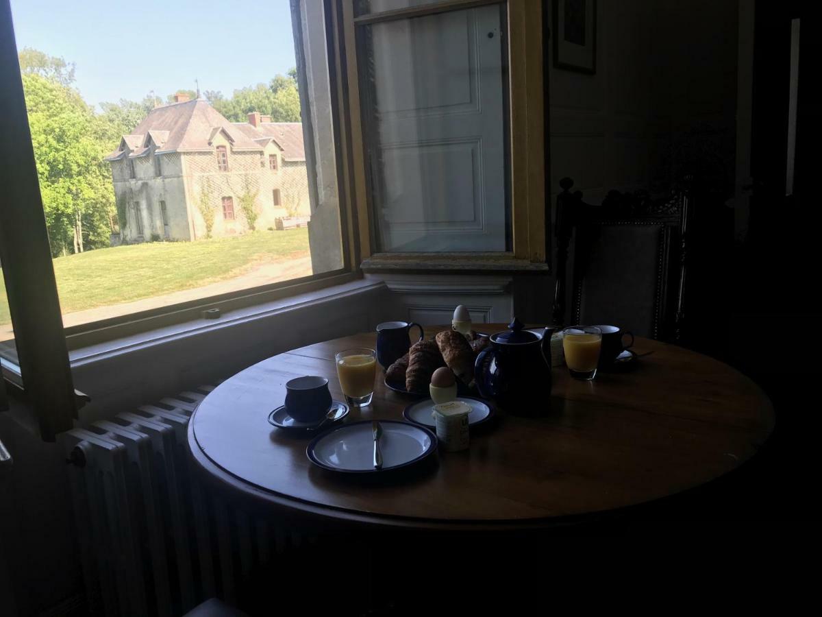 Chateau Pont Jarno B&B Champdeniers Exterior photo